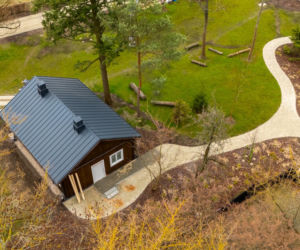 Domki fińskie na Polu Mokotowskim w Warszawie