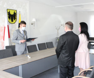 Ślub w czasie pandemii: Jak wygląda? W Wasilkowie pobrali się w maseczkach