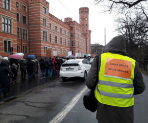 Protest pracowników sądów we Wrocławiu