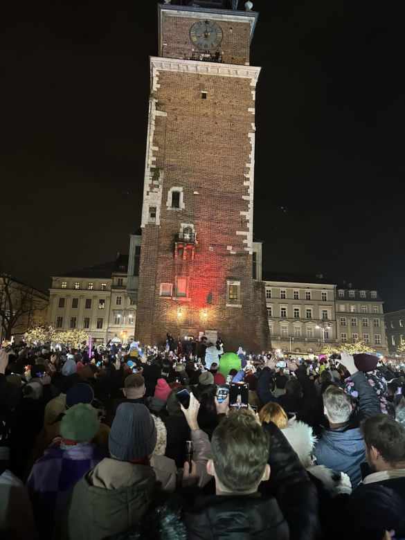 "Światełko do Nieba" podczas 32. finału WOŚP na Rynku Głównym w Krakowie