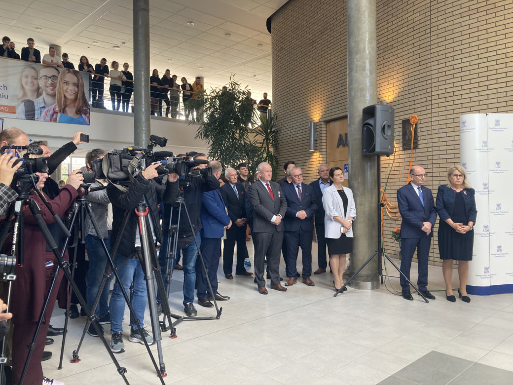 Tablica upamiętniająca Ziętarę