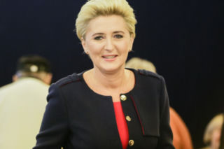 Agata Duda w nowym wydaniu! Co za zmiana w wyglądzie