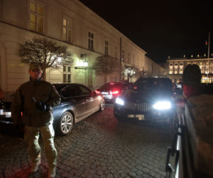 Wieczorne spotkanie Andrzeja Dudy z PiS w pałacu prezydenckim