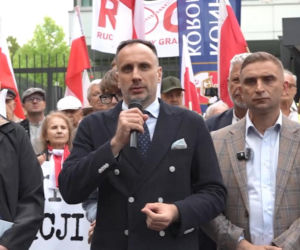 Manifestacja ROG w Warszawie. Żądali reparacji