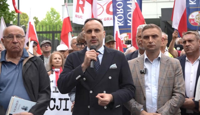 Manifestacja ROG w Warszawie. Żądali reparacji