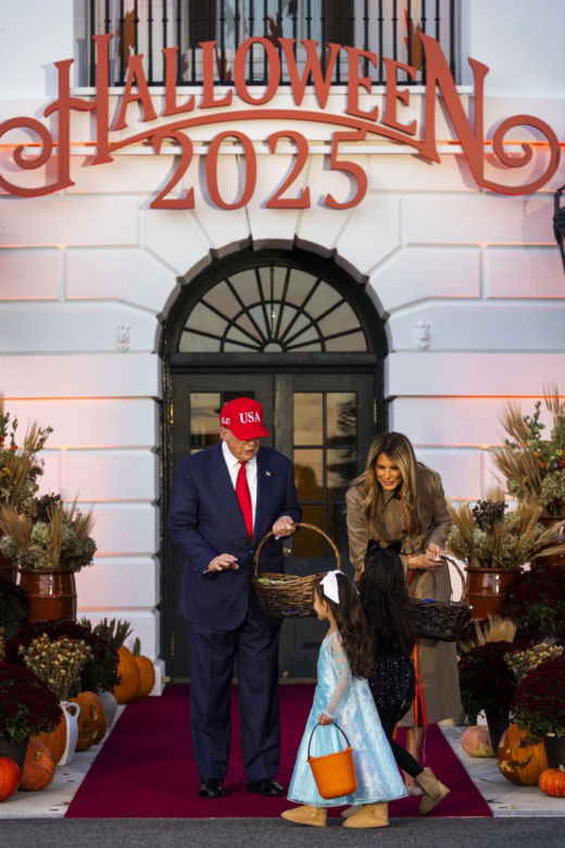 Tłumy na zabawie w Białym Domu. Tak Trump świętował Halloween EPA/JIM LO SCALZO