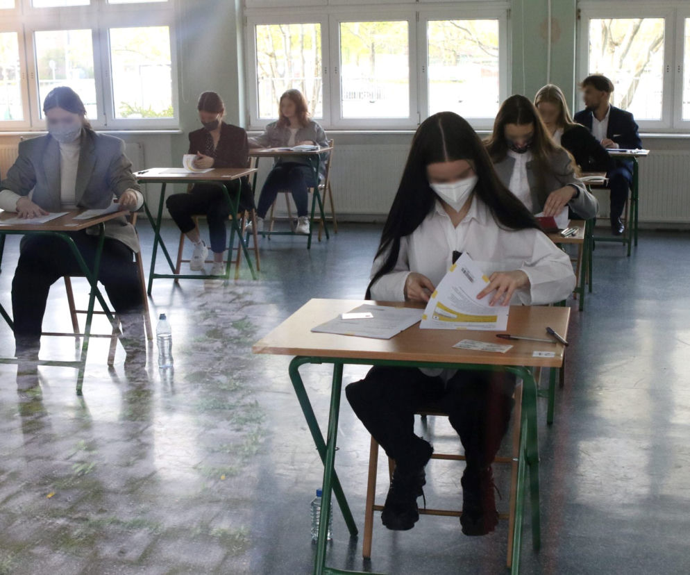 Matura 2021: Angielski rozszerzony i dwujęzyczny. Tutaj sprawdzisz odpowiedzi i arkusze [RELACJA NA ŻYWO]