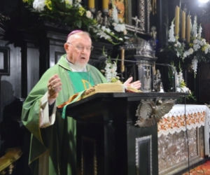 Jasna Góra, Częstochowa: Agitacja wyborcza w kościele? Minister przemawiała z ambony!