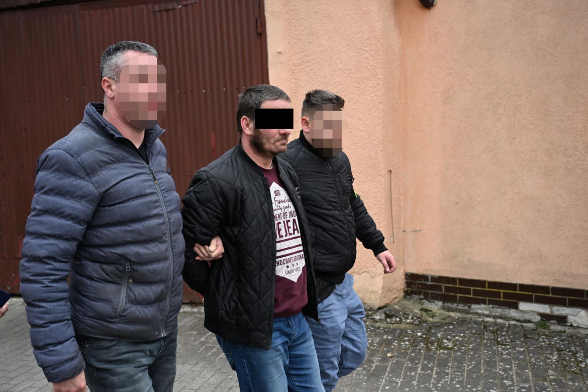 Mąż zaginionej Beaty Klimek znęcał się nad dziećmi?! Jan K. doprowadzony do prokuratury