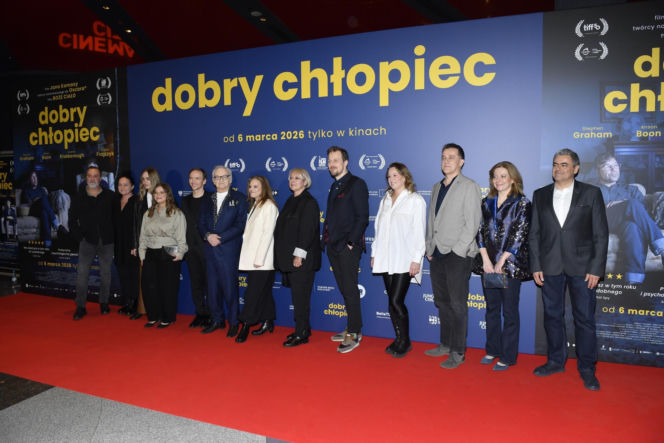 Bezrobotny Piróg, kolorowa Sadowska i amerykański Zawierucha na premierze filmu