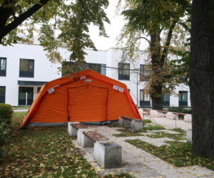Seniorzy bronią oddziału geriatrycznego.