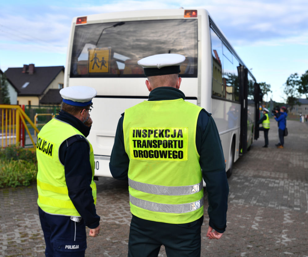 Kontrole szkolnych autobusów
