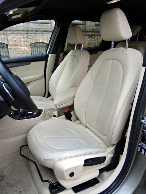 BMW serii 2 Active Tourer 218d AT