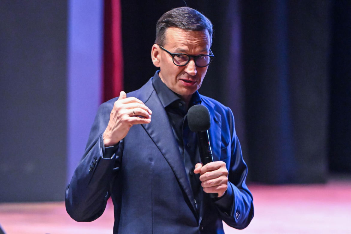 Mateusz Morawiecki podczas spotkania z mieszkańcami Janowa Lubelskiego