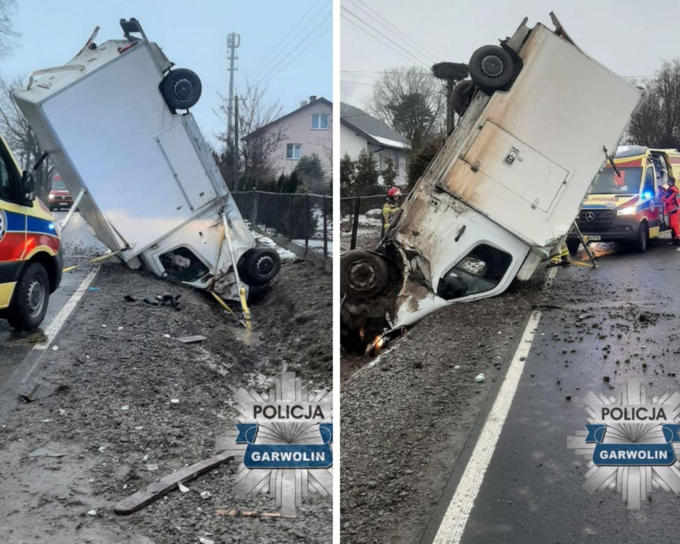 Bus wjechał do rowu i stanął w pionie