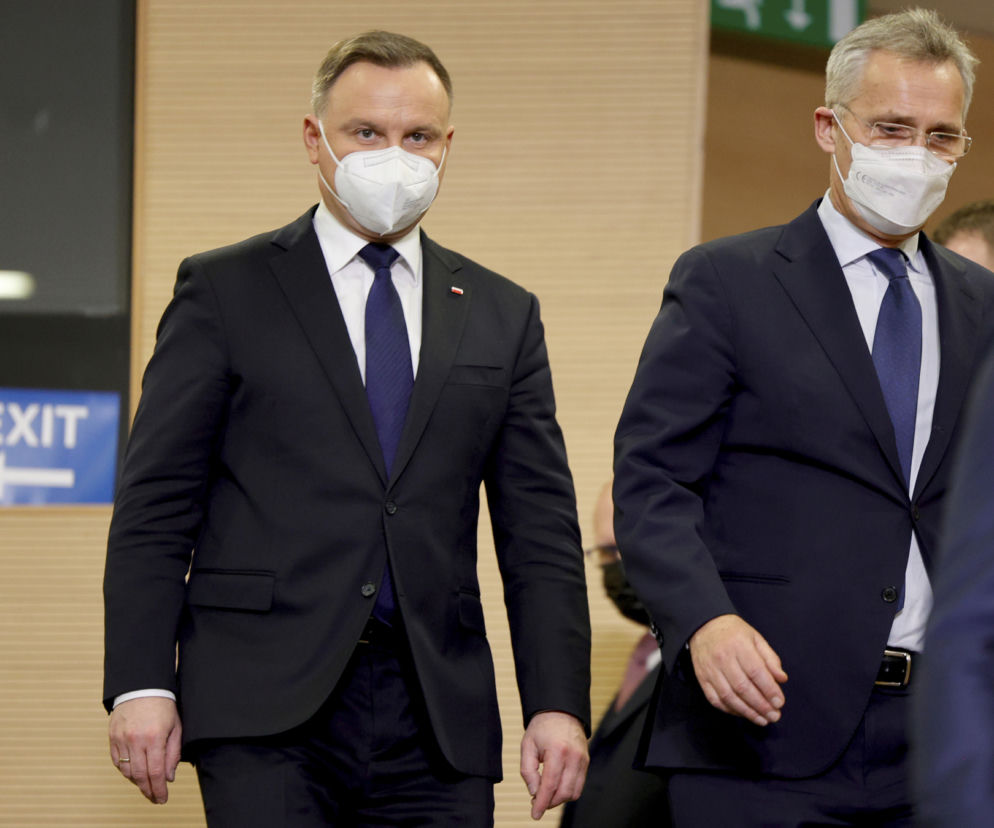 Sekretarz generalny NATO Jens Stoltenberg i Prezydent RP Andrzej Duda na wspólnej konferencji w Brukseli 