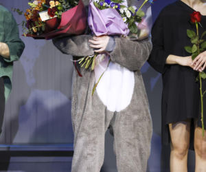 Tak dziś wygląda 16-letnia córka Koroniewskiej i Dowbora. Janina Dowbor podbija teatr