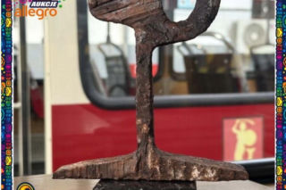 Rafał Trzaskowski oddał kask, a metro szynę. Te aukcje miejskich spółek zaskoczyły kwotami!