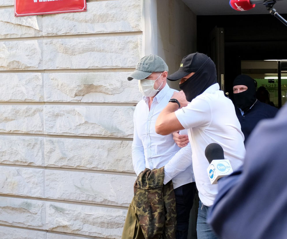 Sławomir Nowak. Raz w tygodniu może wyjść do sklepu