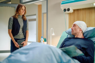 Na Wspólnej, odcinki 4221-4223: Czerski straci pamięć po operacji, a Zduński to wykorzysta! Eliza stanie twarzą w twarz z kochanką Jarka