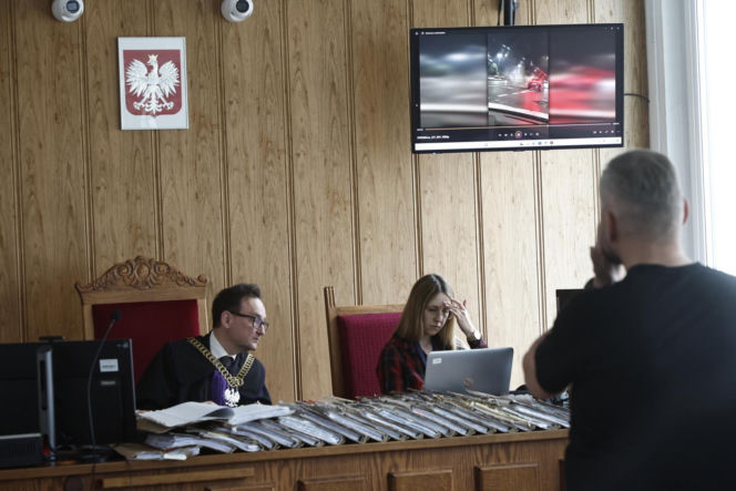 „Zamówili dwie butelki wódki i lemoniadę”. Kelner ujawnia, co działo się przed tragedią na Trasie Łazienkowskiej