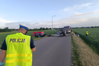 Groźna niedziela na drogach. W jednym z wypadków zginęły 2 osoby