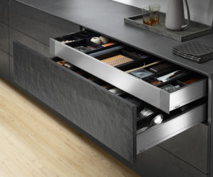Szuflady LEGRABOX pure w kuchni