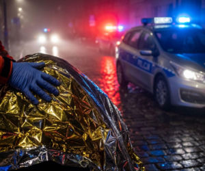 Reanimacja w Płońsku. Przechodnie i policjanci uratowali życie 75-latka