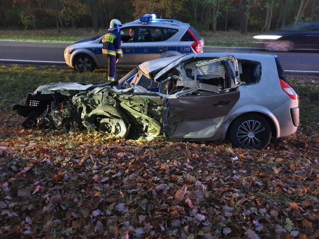 Wypadek na DK10. Ranny kierowca uciekł z miejsca wypadku. Poszukiwania nic nie dały