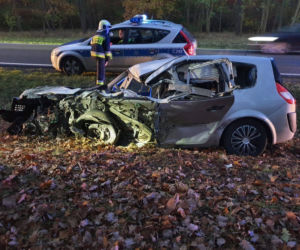 Wypadek na DK10. Ranny kierowca uciekł z miejsca wypadku. Poszukiwania nic nie dały