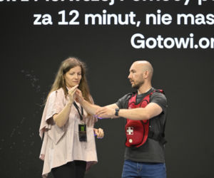 Warszawskie Targi Obronne. Scena Biała Blok z Pierwszej Pomocy pt. „Karetka dojedzie za 12 minut, nie masz tyle czasu”