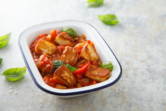 Nie trzeba mięsa, by dobrze zjeść. To chrupiące halloumi to idealny dowód