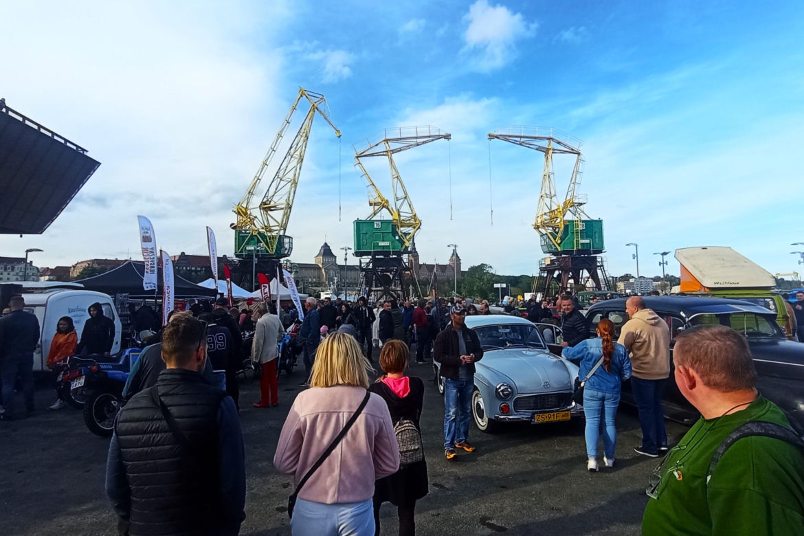Zlot klasyków motoryzacji na Łasztowni