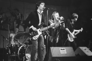 Wulgarny wywiad z Sex Pistols. Jak dwa zdania zniszczyły karierę Billa Grundy’ego?