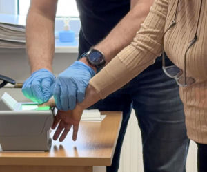 Zorganizowana grupa przestępcza załatwiała cudzoziemcom pracę. Działała również w Iławie