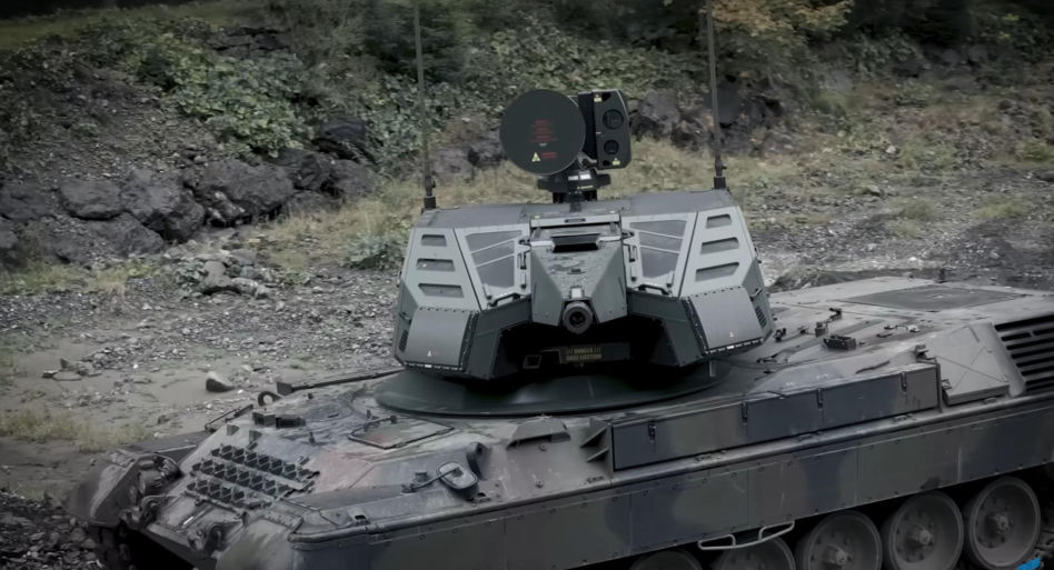 System przeciwlotniczy Skyranger 35 na podwoziu Leoparda 1