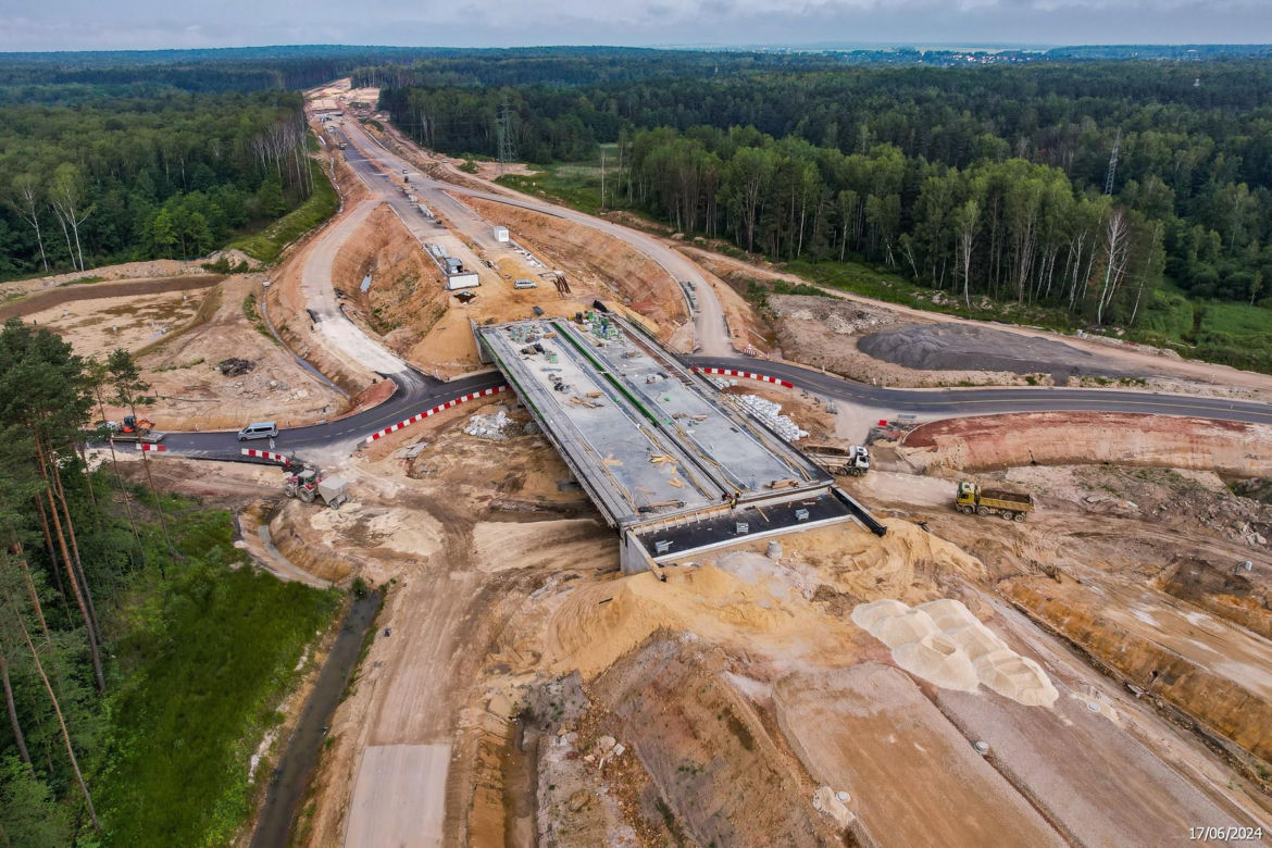 Plac budowy pierwszej części obwodnicy Zawiercia i Poręby w czerwcu 2024 r.