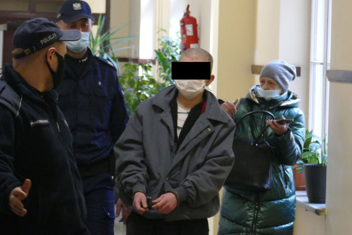 Z zazdrości rozpruł naszej siostrze brzuch 