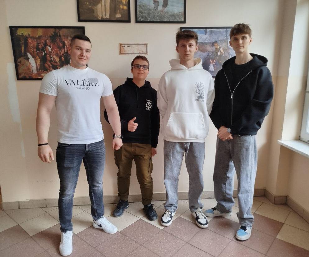 Uczniowie siedleckiego „Elektryka” w gronie najlepszych mechatroników w kraju! Ośmiu uczniów w finale ogólnopolskiej olimpiady