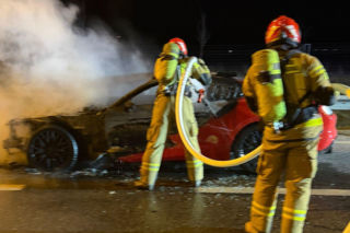 Mustang stanął w płomieniach na S3. Akcja strażaków na Dolnym Śląsku