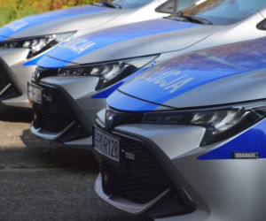 Hybrydowe Toyoty - nowe radiowozy w Rzeszowie