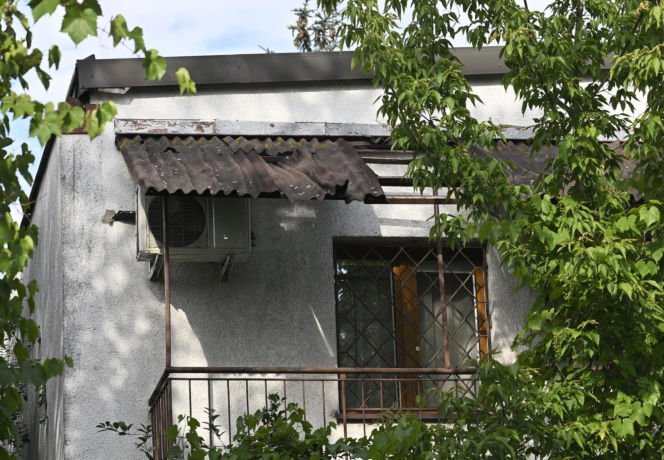 Smutny widok domu Kaczyńskiego. Willa na Żoliborzu się sypie