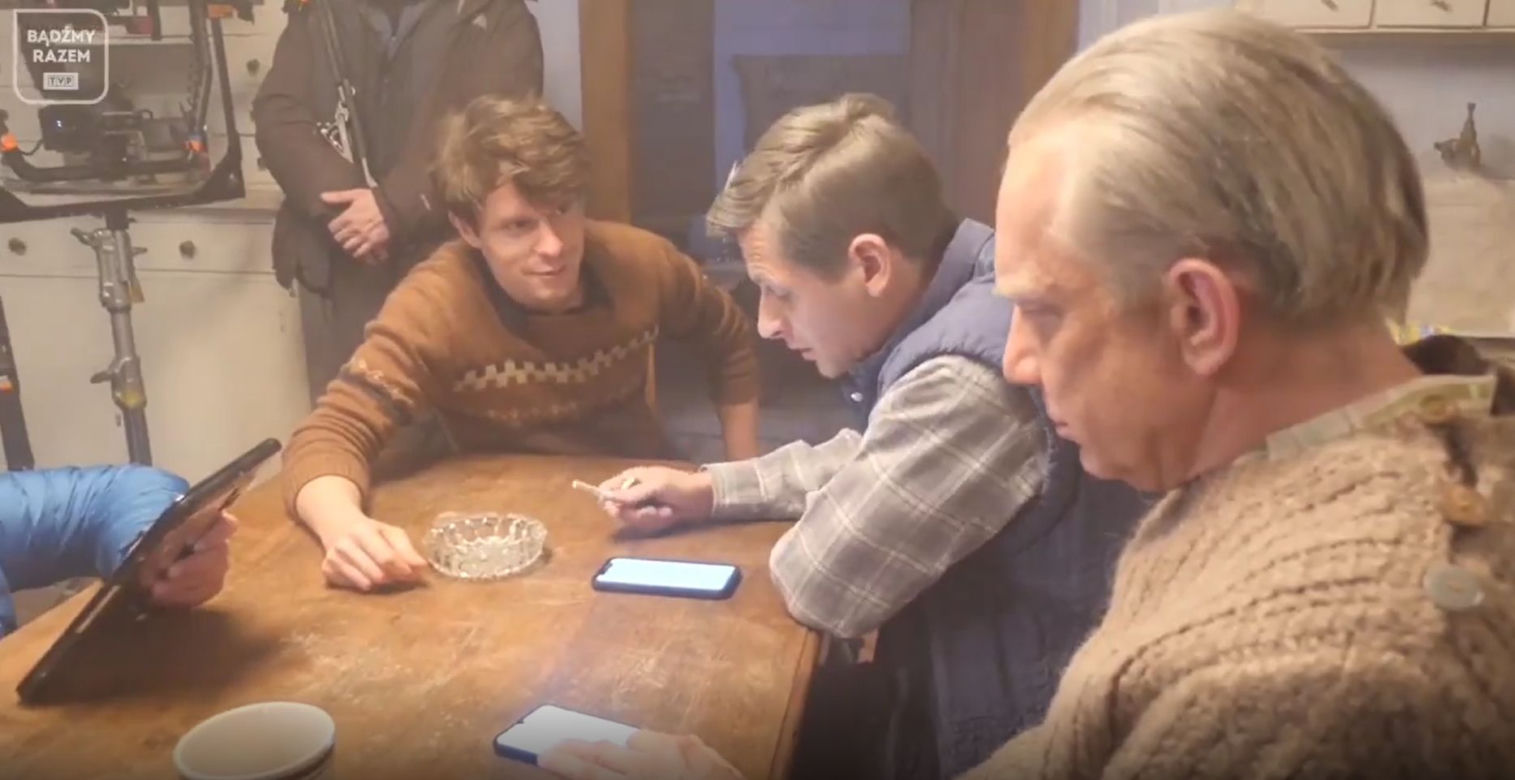 Stulecie Winnych 4: Antek (Krzysztof Cybulski), Jasiek (Patryk Szwichtenberg), Władek (Arkadiusz Janiczek)