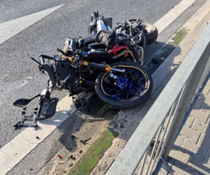 Motocyklista nie żyje! Wstrząsający wypadek pod Warszawą. Jest szokujące nagranie z kamery