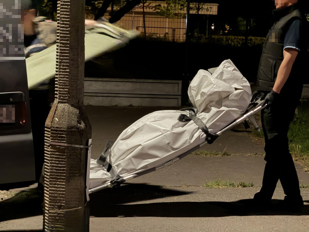 Szok na Żoliborzu! Mężczyzna runął z trzeciego piętra, w mieszkaniu drugie ciało