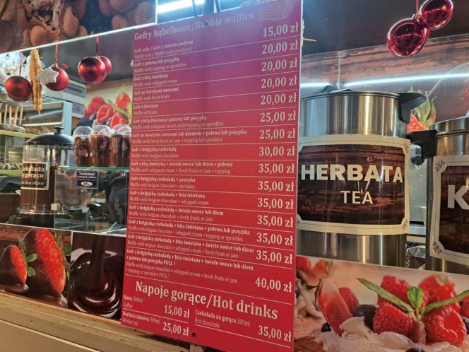 Jarmark Bożonarodzeniowy 2025 na Rynku Głównym w Krakowie. Jedzenie drogie jak nigdy