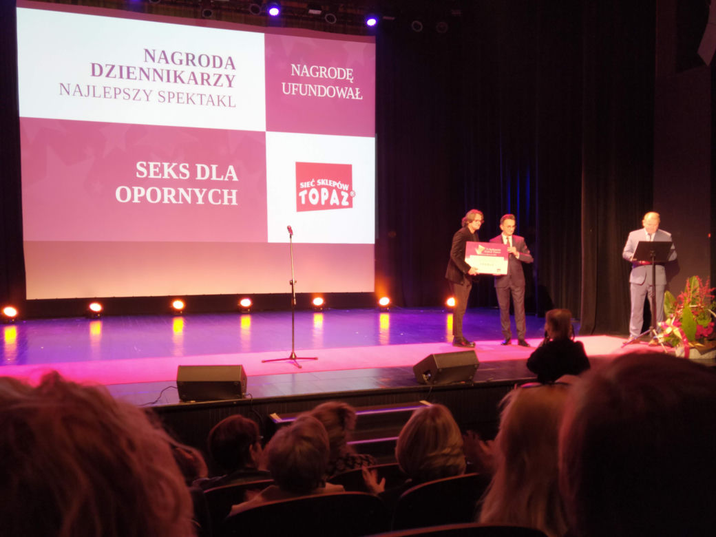 ZOBACZ ZDJĘCIA z gali podsumowującej 10. Festiwal Teatrów Sztuka plus Komercja i z koncertu Roberta Rozmusa