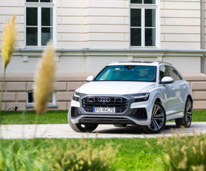 Audi Q8 50 TDI quattro tiptronic 