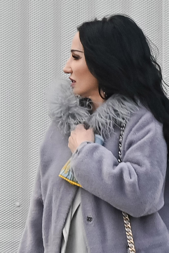 Justyna Steczkowska boso na śniegu