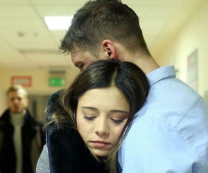 M jak miłość, odcinek 1365. Iza (Adriana Kalska), Marcin (Mikołaj Roznerski)